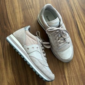 Women’s Saucony Jazz Triple